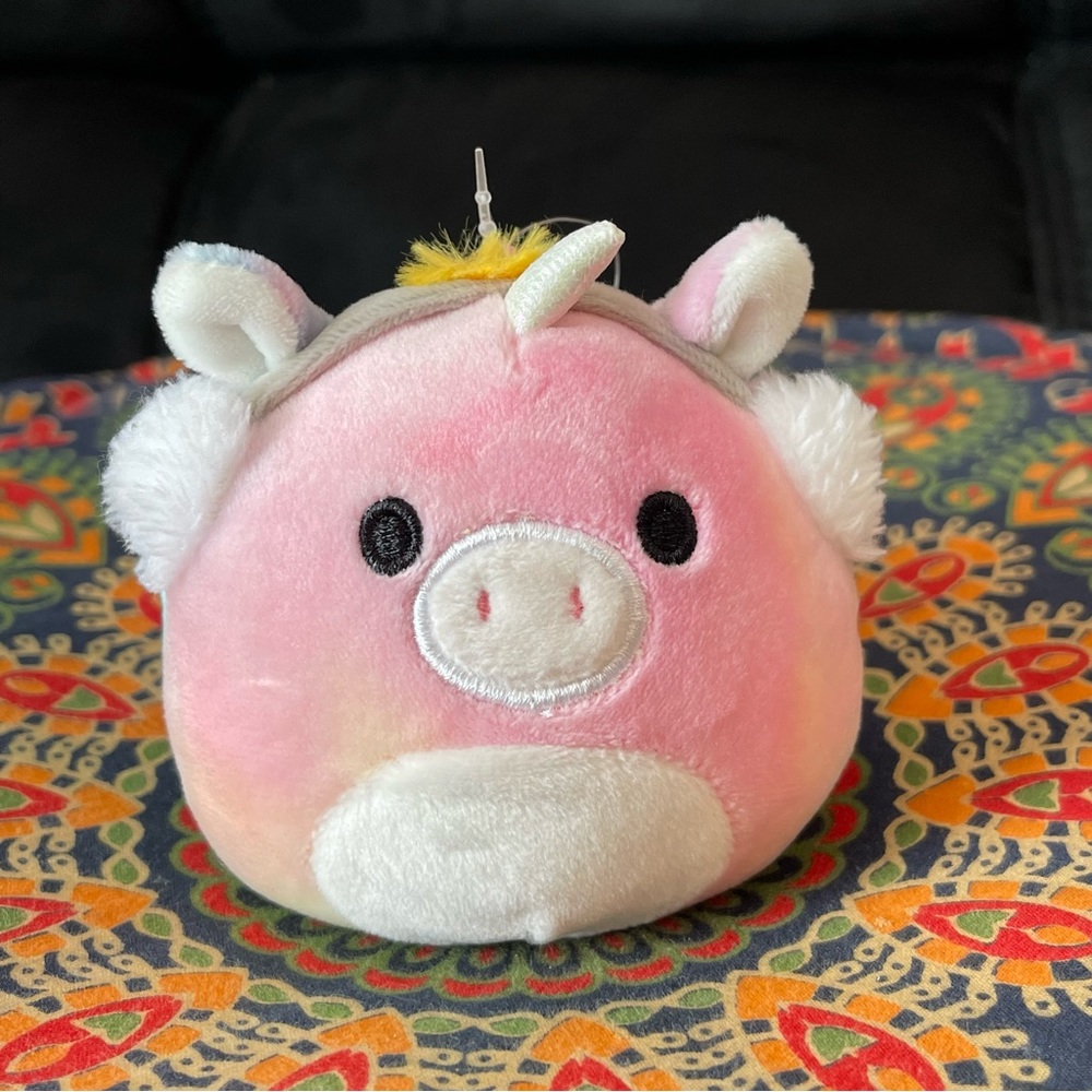 Esmeralda Squishmallow Clip